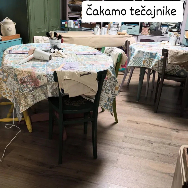 Prostor za današnje tečajnice je pripravljen 👍🙂🖌️🎨